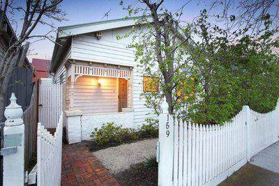 Buyers advocates Melbourne; Property Mavens; Buy property Kingsville