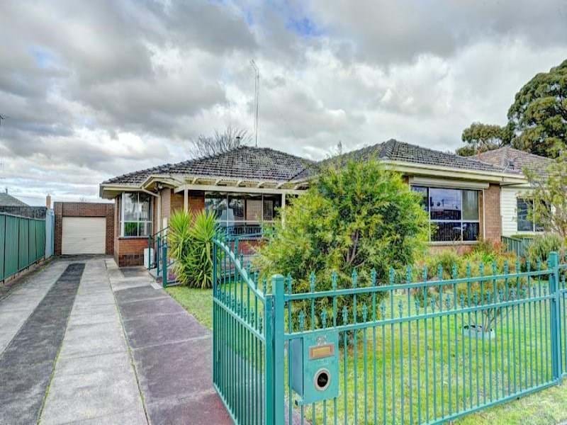 Buy property Ballarat; Property Mavens